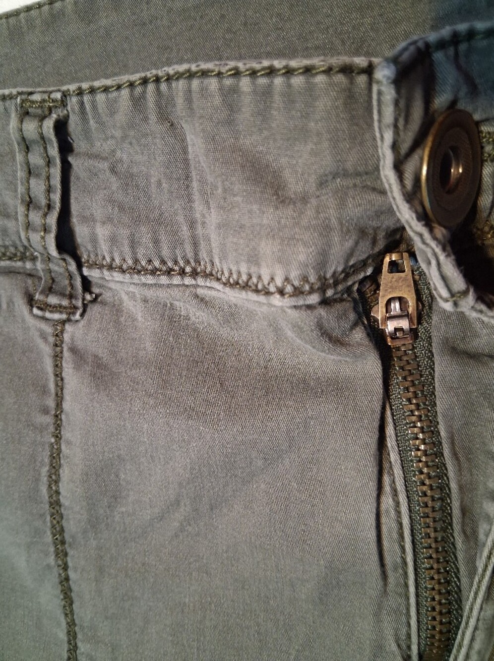 Time and Tru Green Cargo Capri Pants Olive Utility Cropped Pants Women's Size 16 - Picture 6 of 14